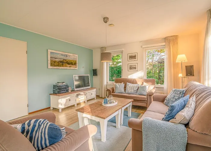 Villapark Kamperfoelie 65 度假居